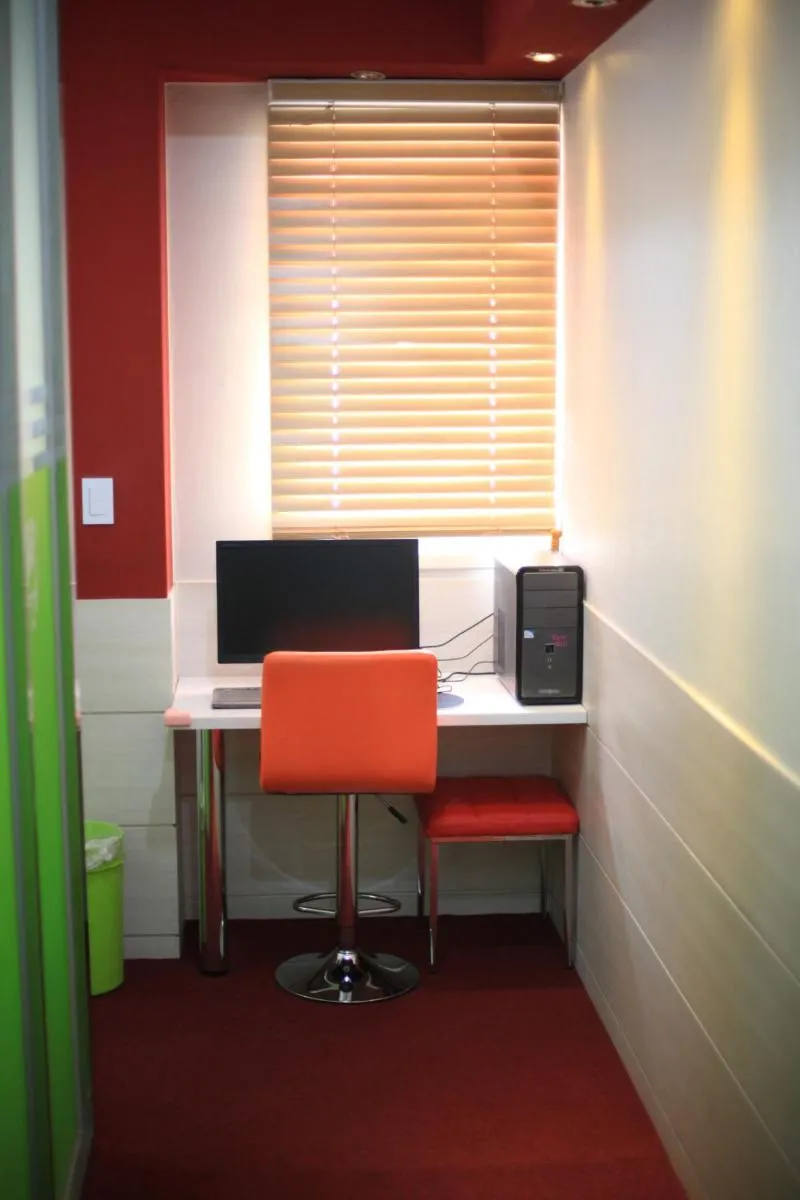 Image 5 of Ari House
