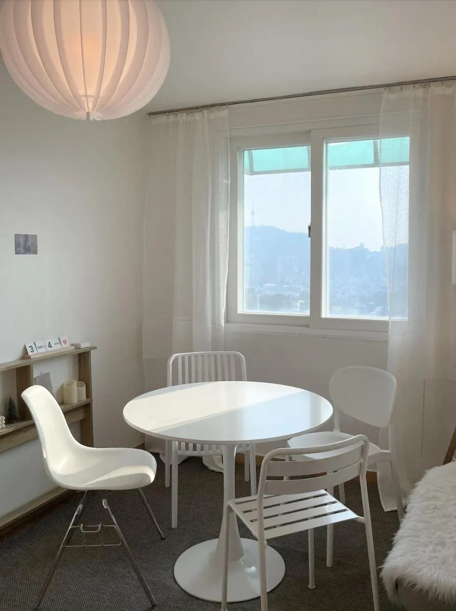 Image 6 of Changsindong cliff village, seoul city view, private house with 3rooms & netflix