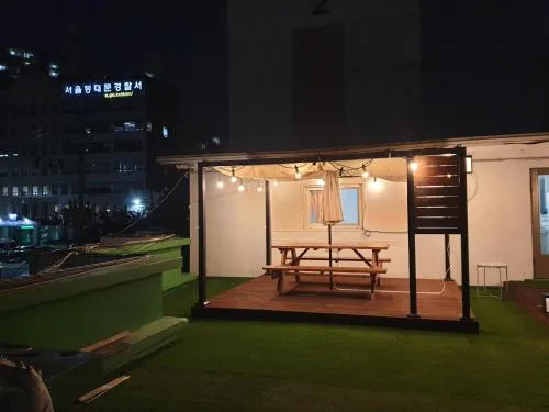 Image 2 of Cheongryangri Zebra Cinema & Rooftop