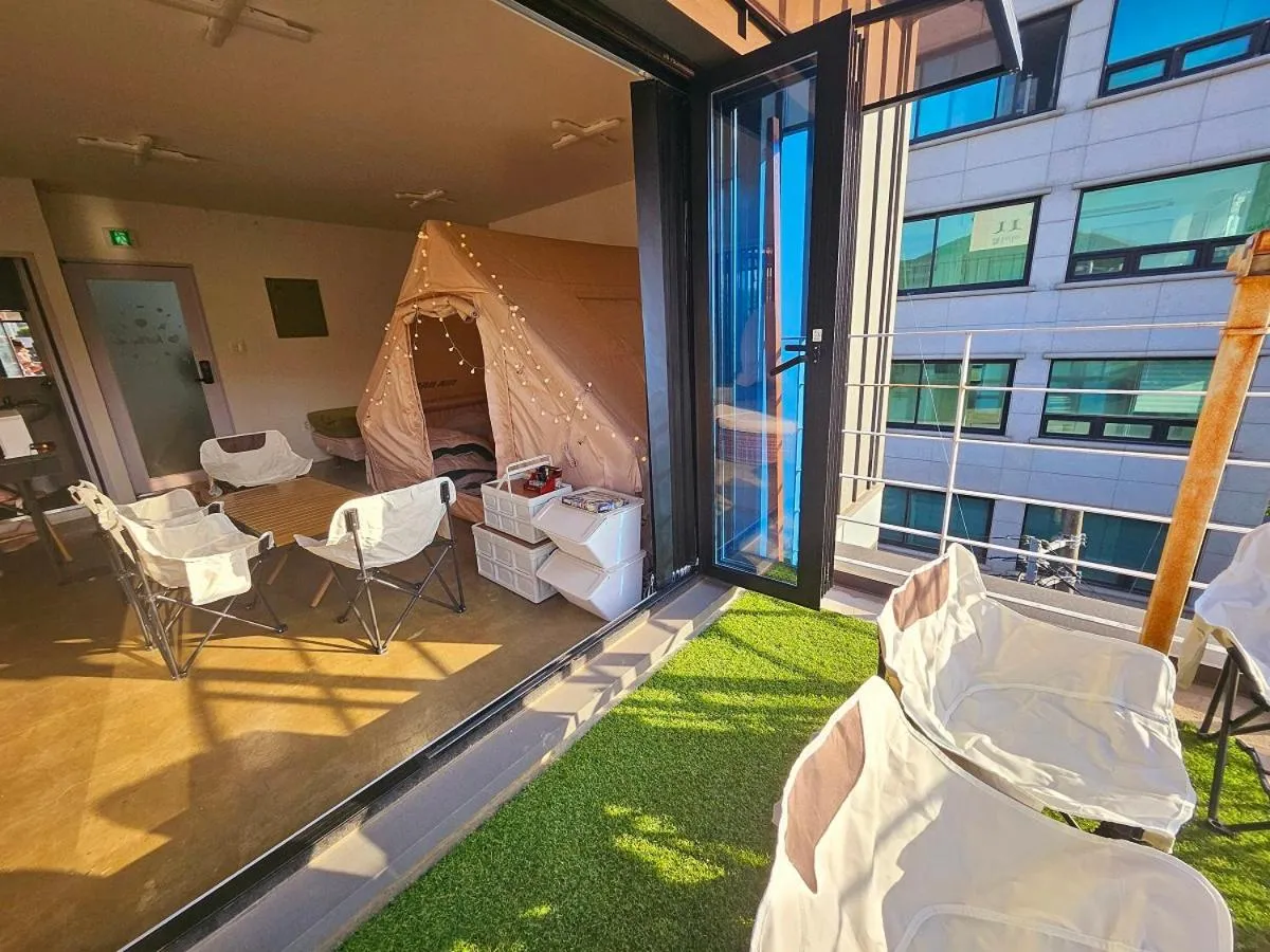 Image 6 of Cozy place near Hongdae