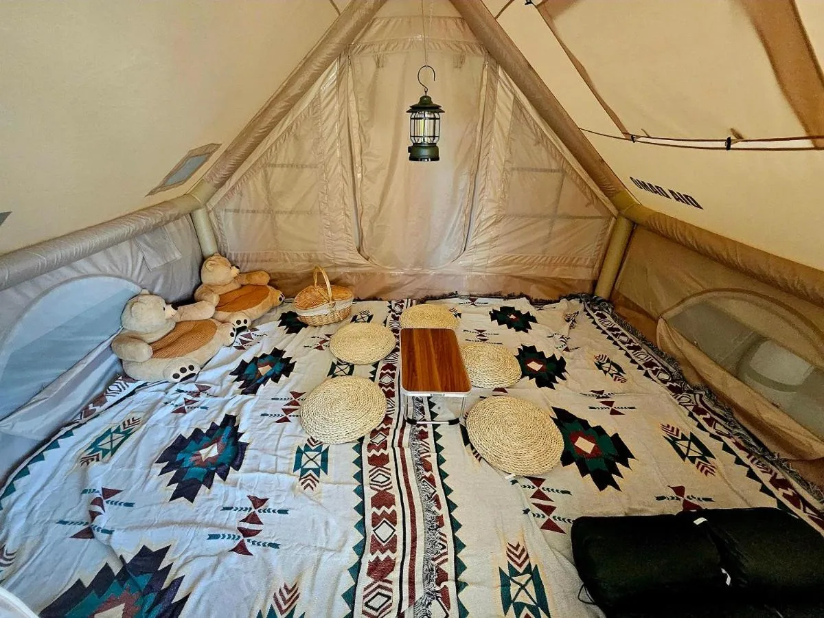 Image 1 of Cozy place near Hongdae