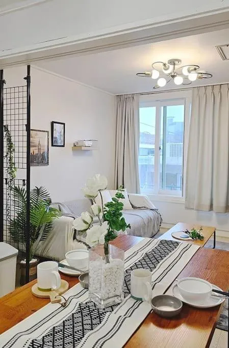 Image 4 of Cozy stay near hongdae & sinchon station 4min for max 6