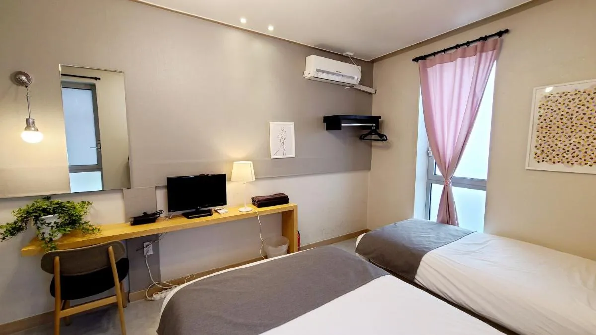 Image 1 of DW Design Residence