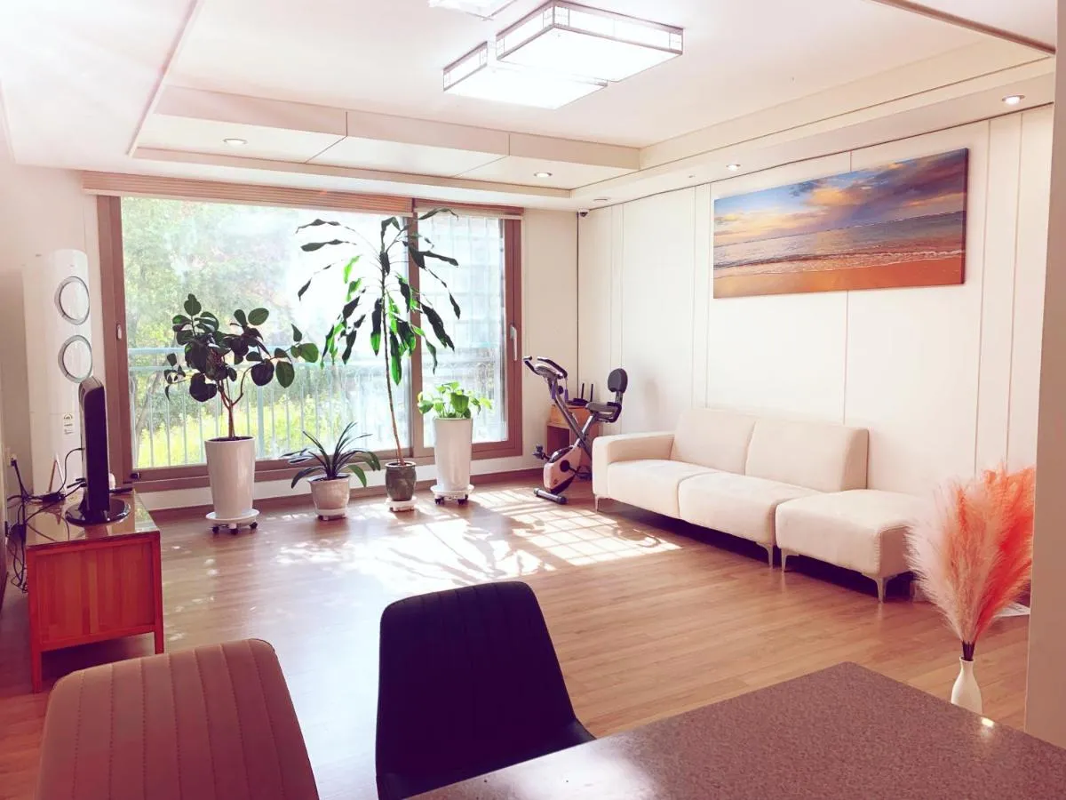 Image 1 of Despacito Oasis – 2 private bathroom max 6 beds