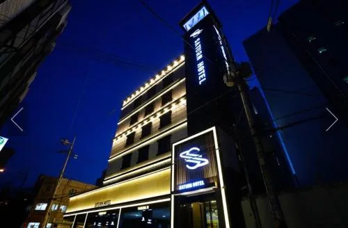 Image 1 of Dongdaemun Saturn Hotel