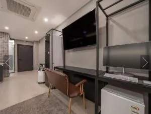 Image 4 of Dongdaemun Saturn Hotel