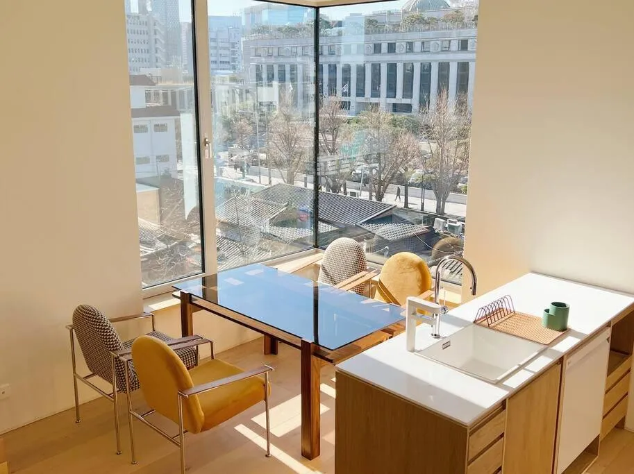 Image 4 of Exclusive suite with great view & 3-min metro