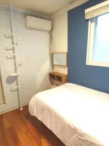 Image 6 of Fill House