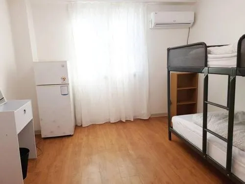 Image 2 of HEYS house Shinchon 5BR