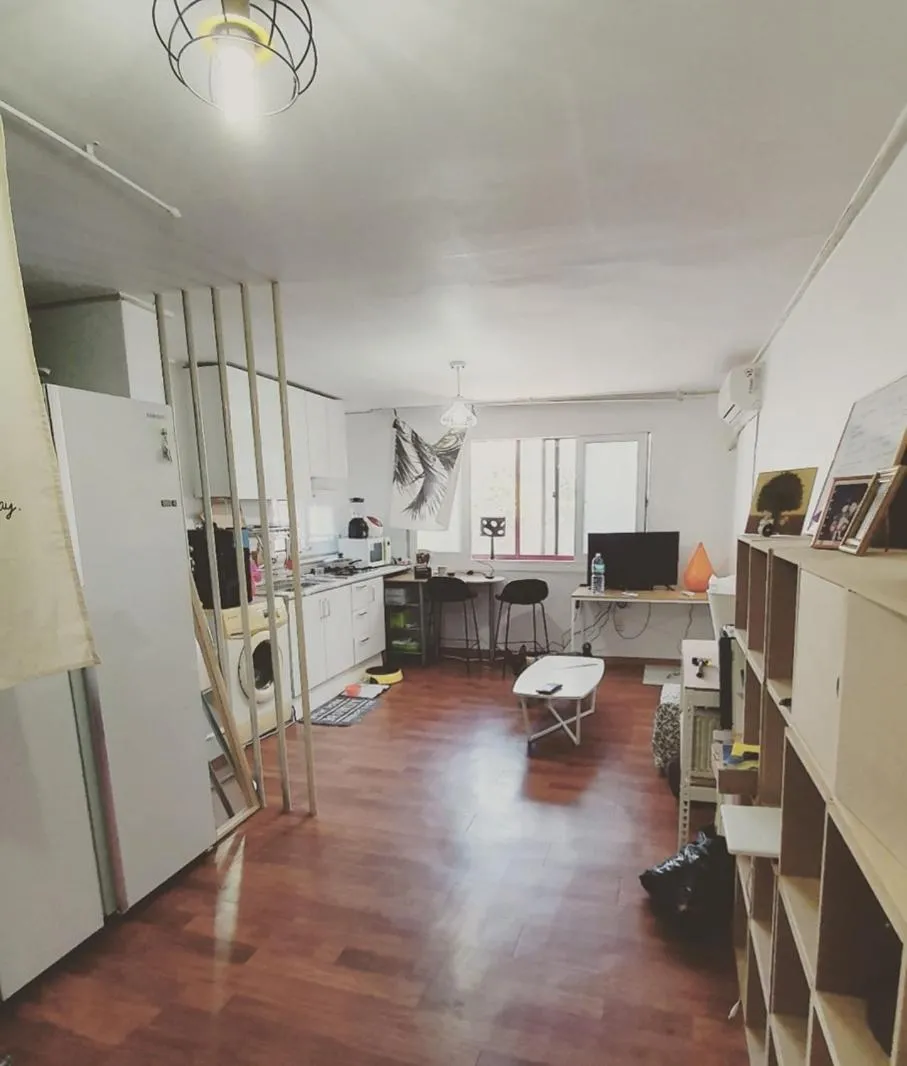Image 3 of Heukseok Town House