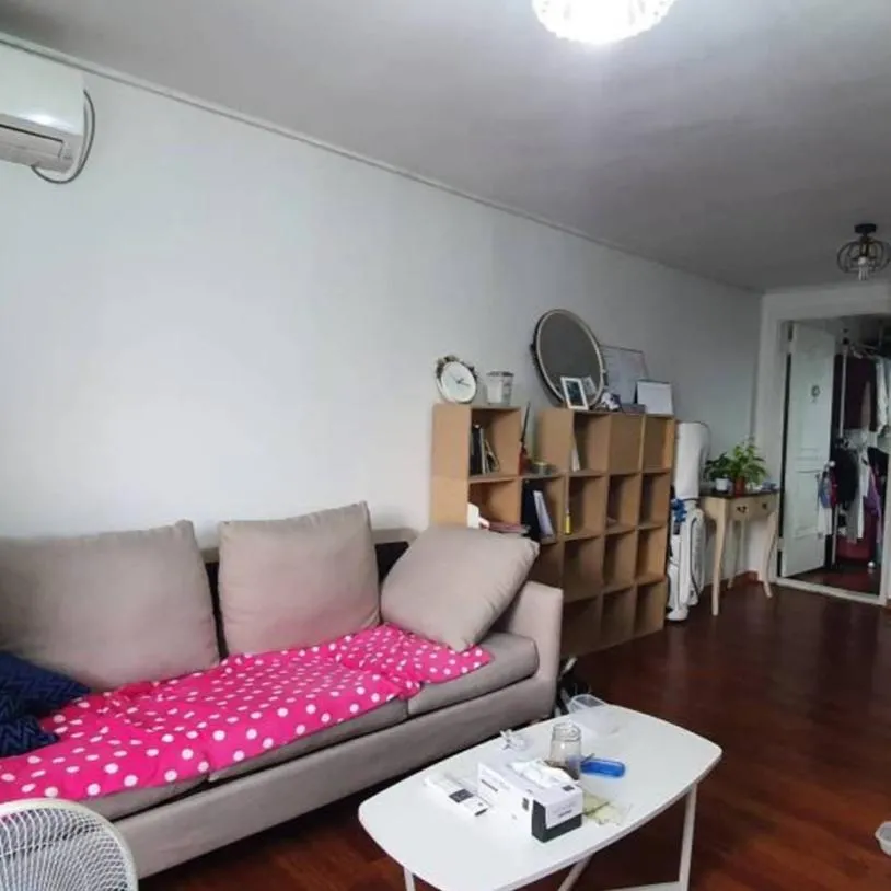 Image 4 of Heukseok Town House