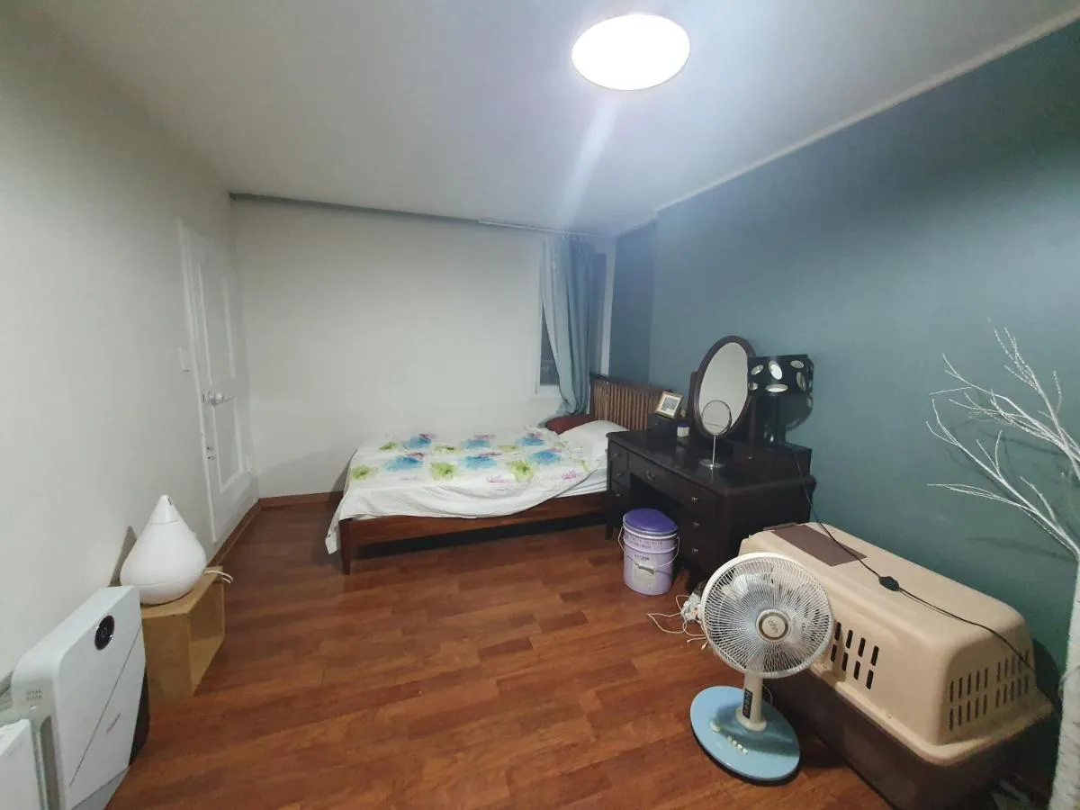 Image 1 of Heukseok Town House
