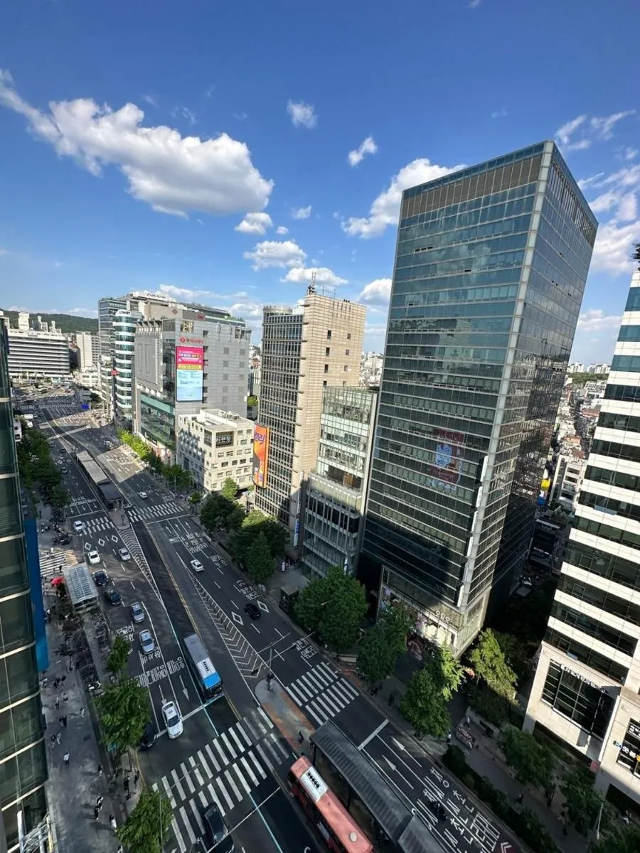 Image 5 of Hongdae Guesthouse 1min from Hongik Uni station Exit #1