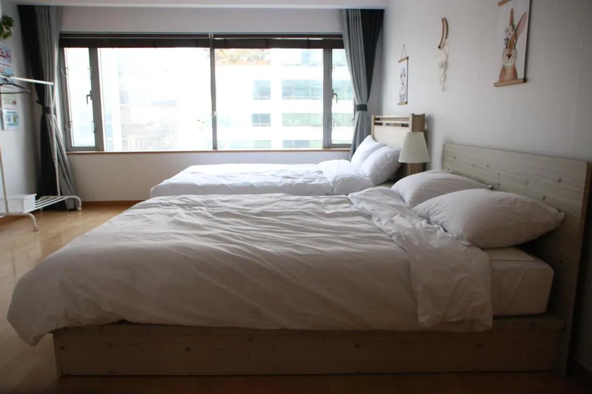 Image of Hongdae Residence-2 1min from Hongik Uni station Exit #1