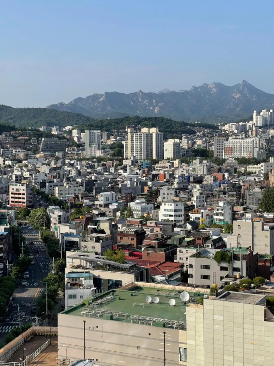 Image 5 of Hongdae Residence-2 1min from Hongik Uni station Exit #1