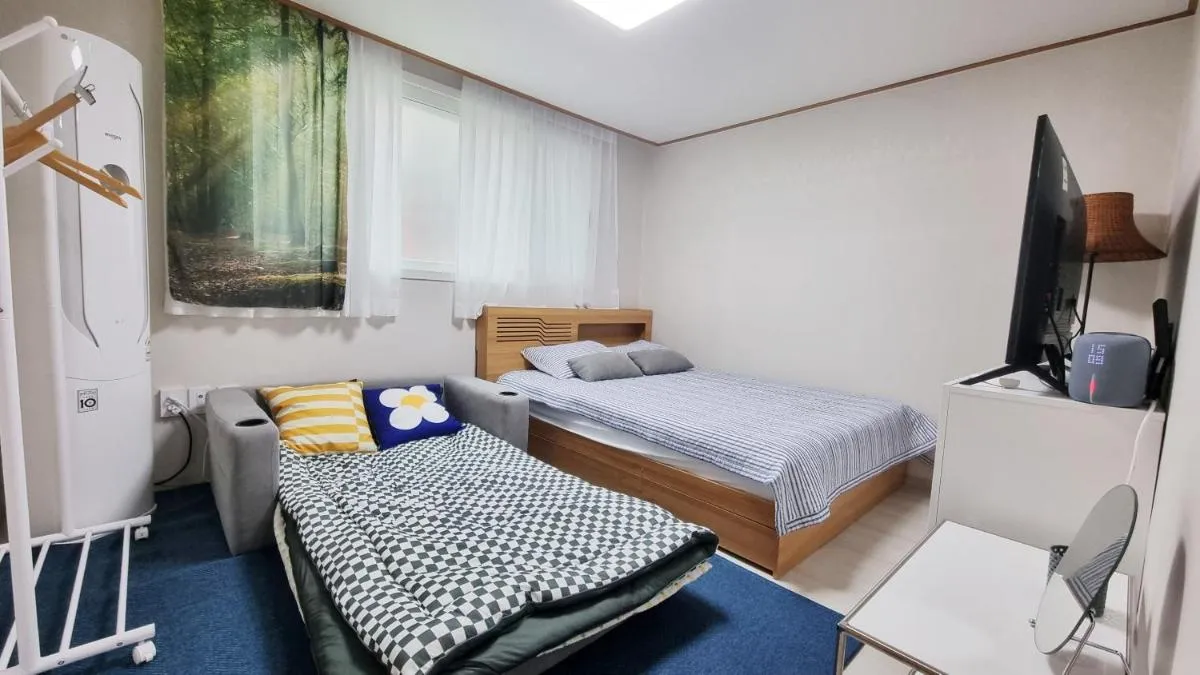 Image of Hongdae&Sinchon 10min cozy house with 2 bedrooms