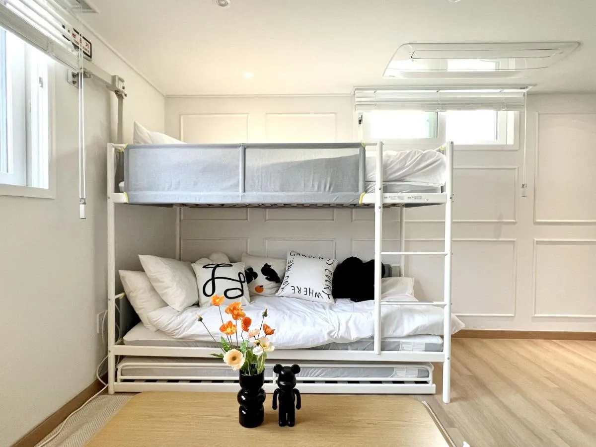 Image 2 of Hongdae station 7min, Designer house