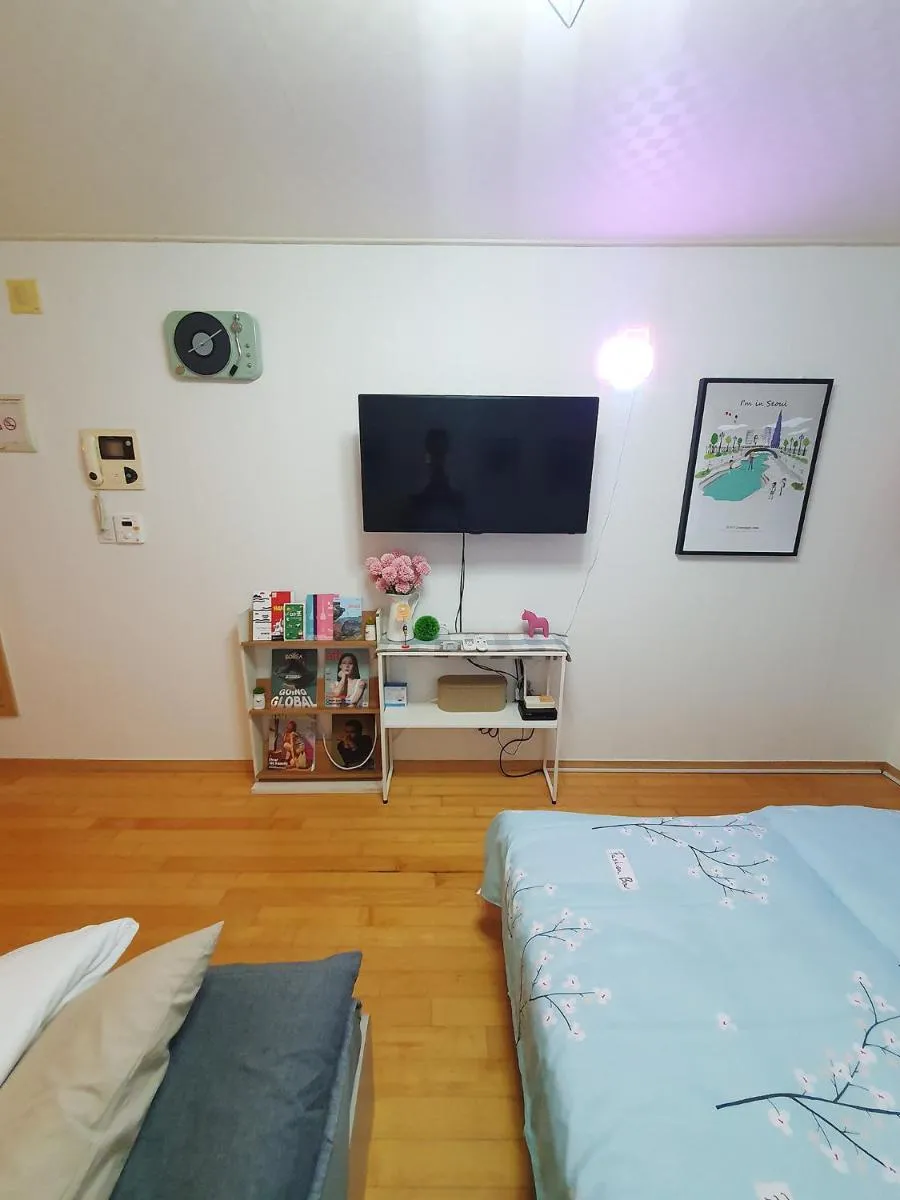 Image 5 of Hongik Univ Hongdae Stay