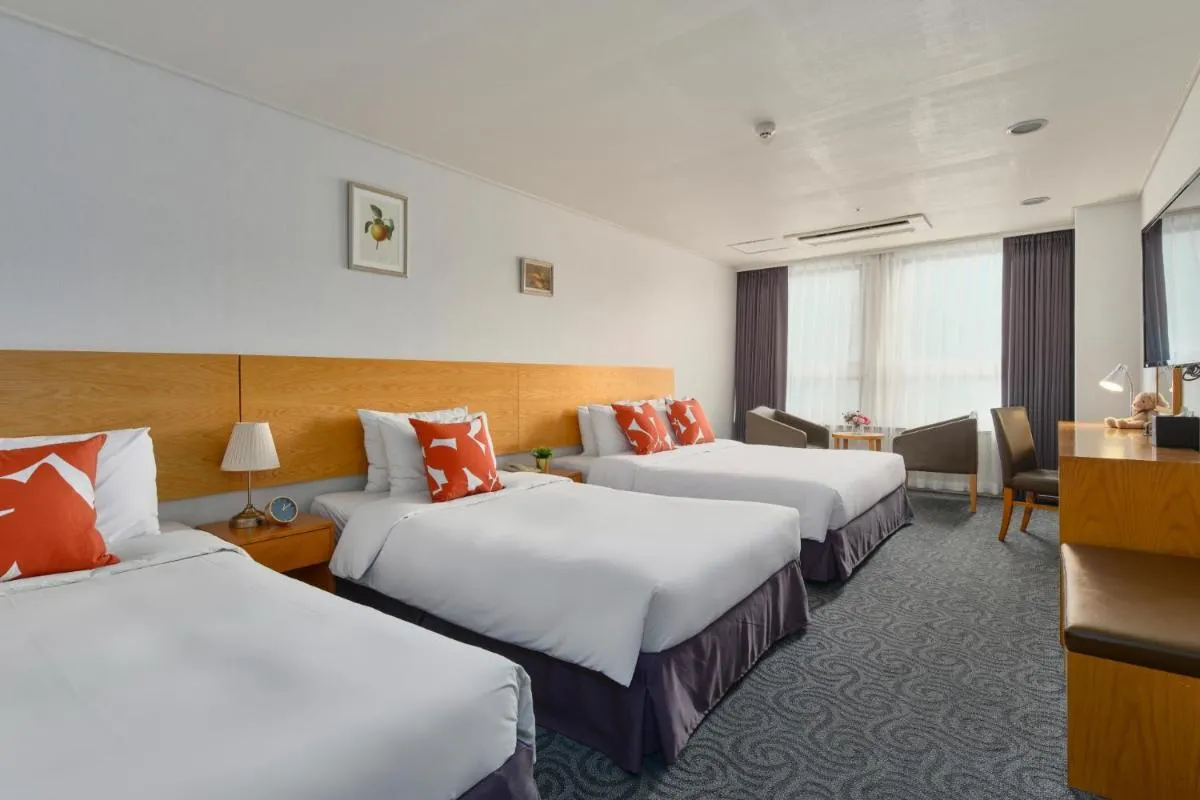 Image 1 of Hotel Atrium Jongno