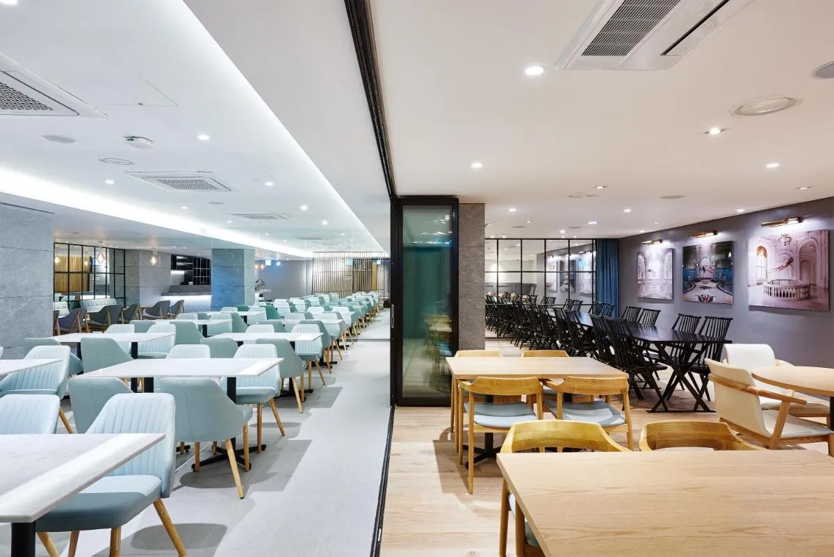 Image 3 of Hotel Peyto Samseong