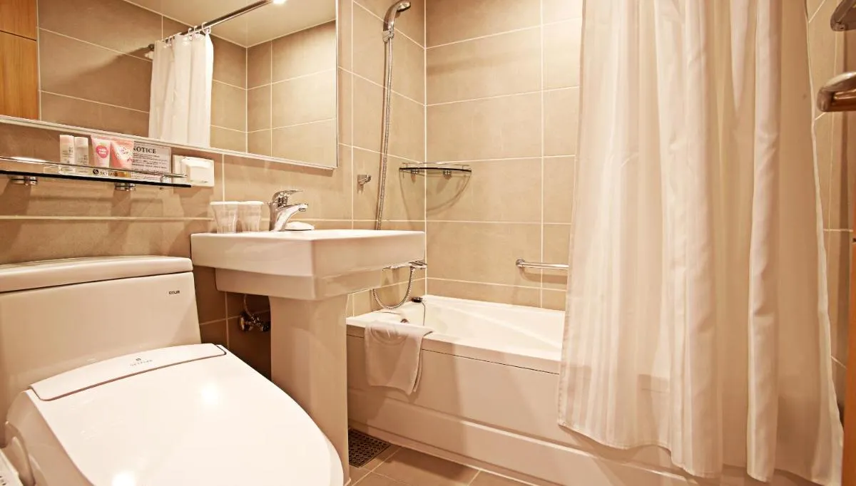 Image 1 of Hotel Skypark Myeongdong 1