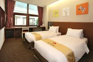 Image 6 of Hotel Skypark Myeongdong 2