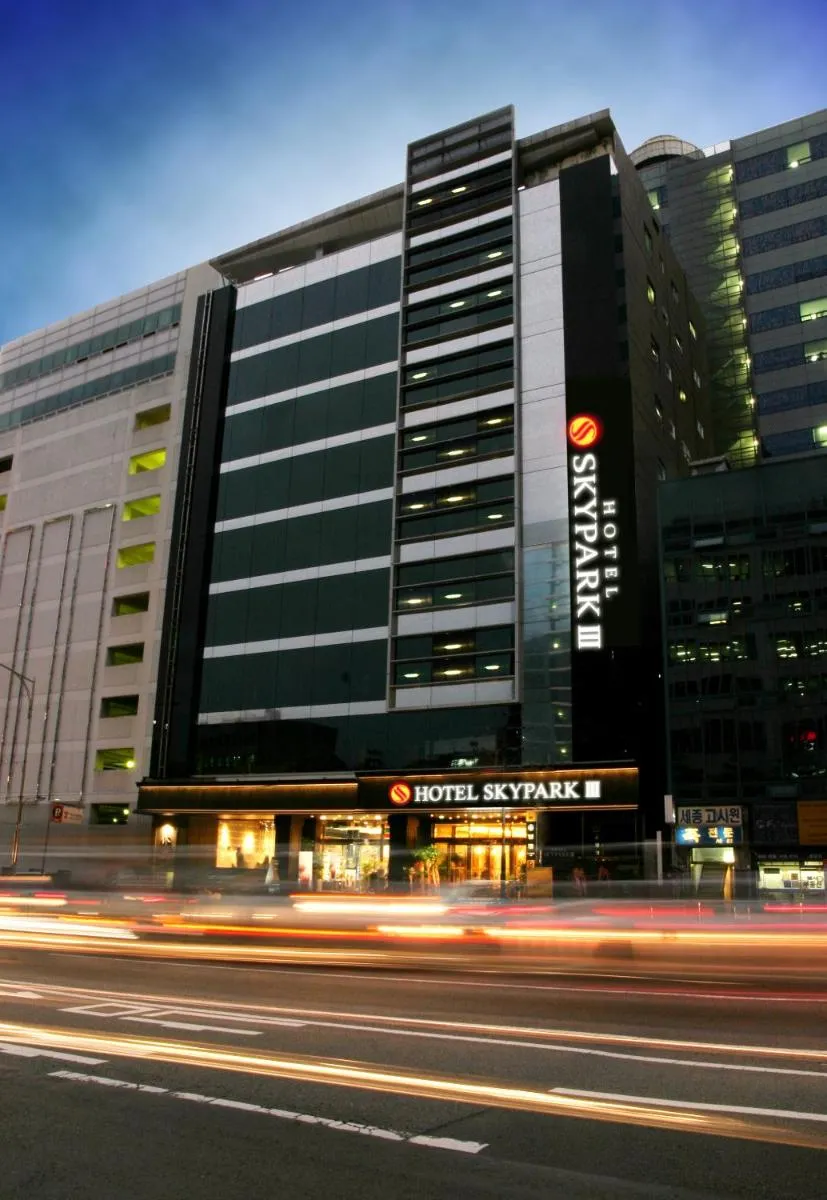 Image 3 of Hotel Skypark Myeongdong 3