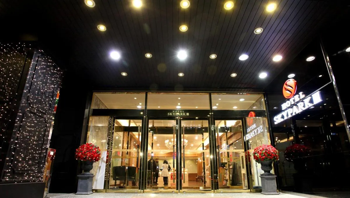 Image 2 of Hotel Skypark Myeongdong 3