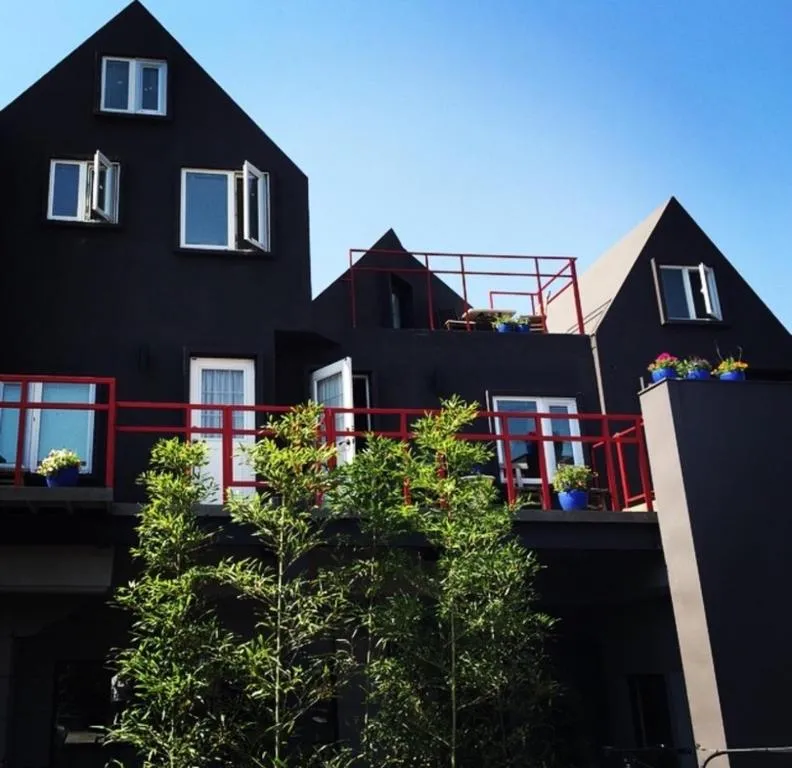 Image of I House Chinchin