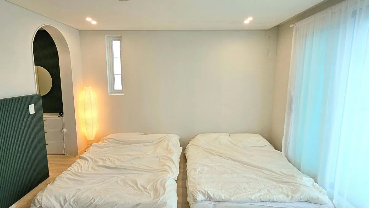 Image 6 of Itaewon Hills House