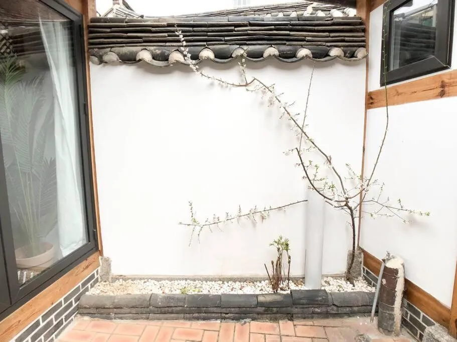 Image 6 of JAY Hanok ㅡ 3BR 3Bath ㅡ 8min from Anguk STN