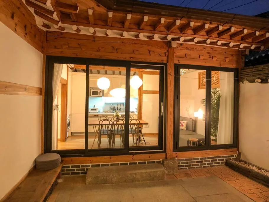 Image 2 of JAY Hanok ㅡ 3BR 3Bath ㅡ 8min from Anguk STN