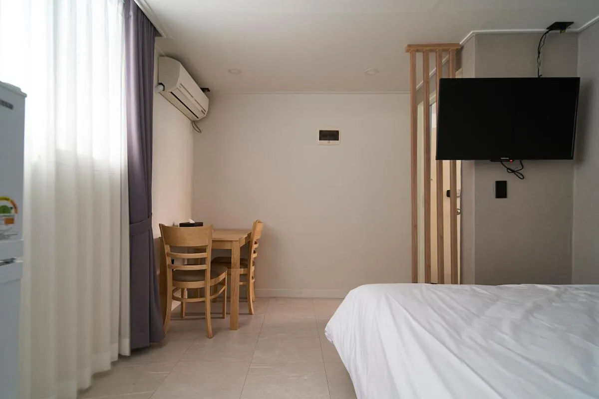 Image 3 of Jinsim House in Hongdea