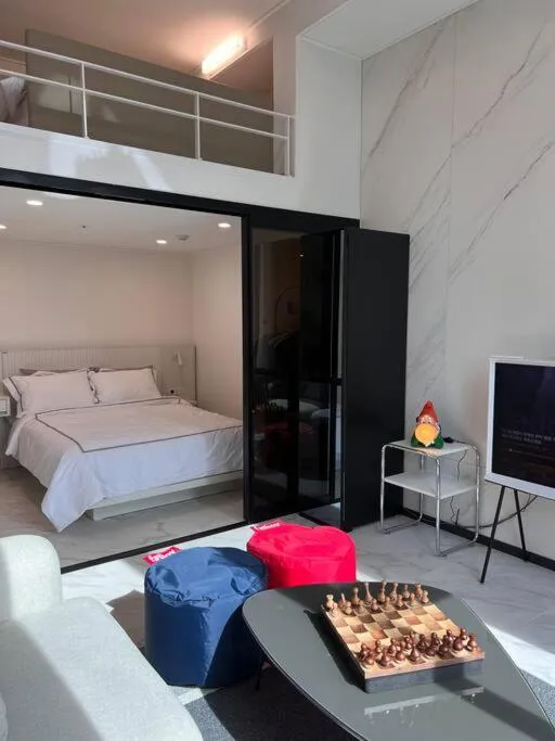 Image 5 of Jongro Ddp House