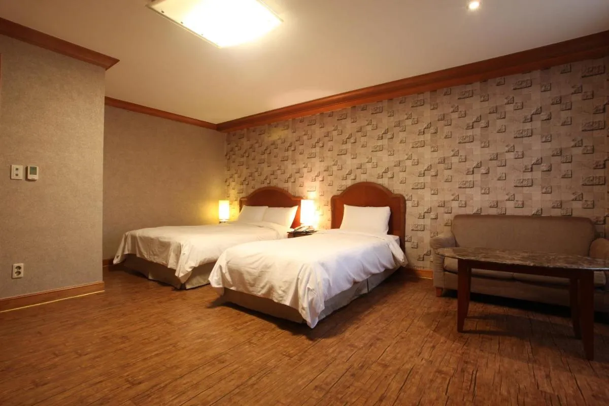 Image 6 of Karak Tourist Hotel