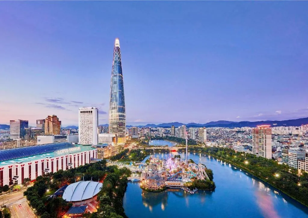 Image of Lotte Hotel World