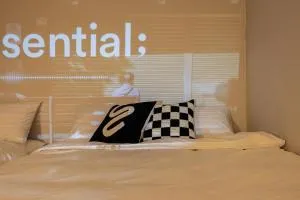 Image 5 of Luxury Gallery Stay