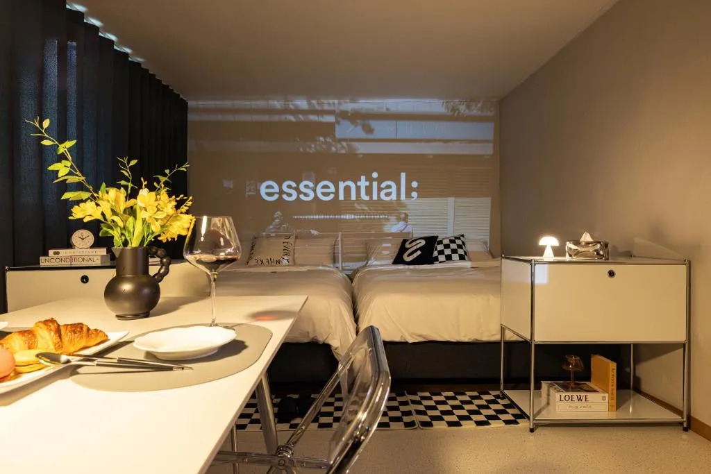 Image of Luxury Gallery Stay