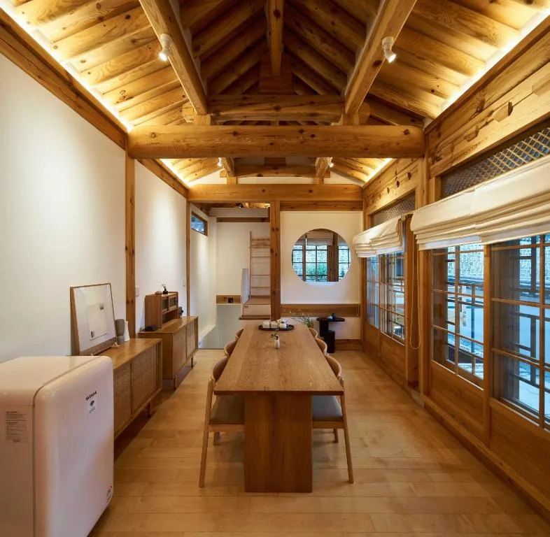 Image of Luxury hanok with private bathtub – SN01