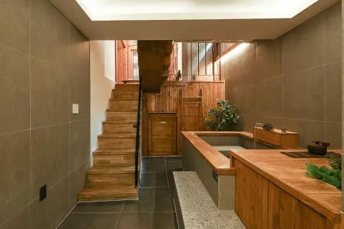 Image 1 of Luxury hanok with private bathtub – SN09
