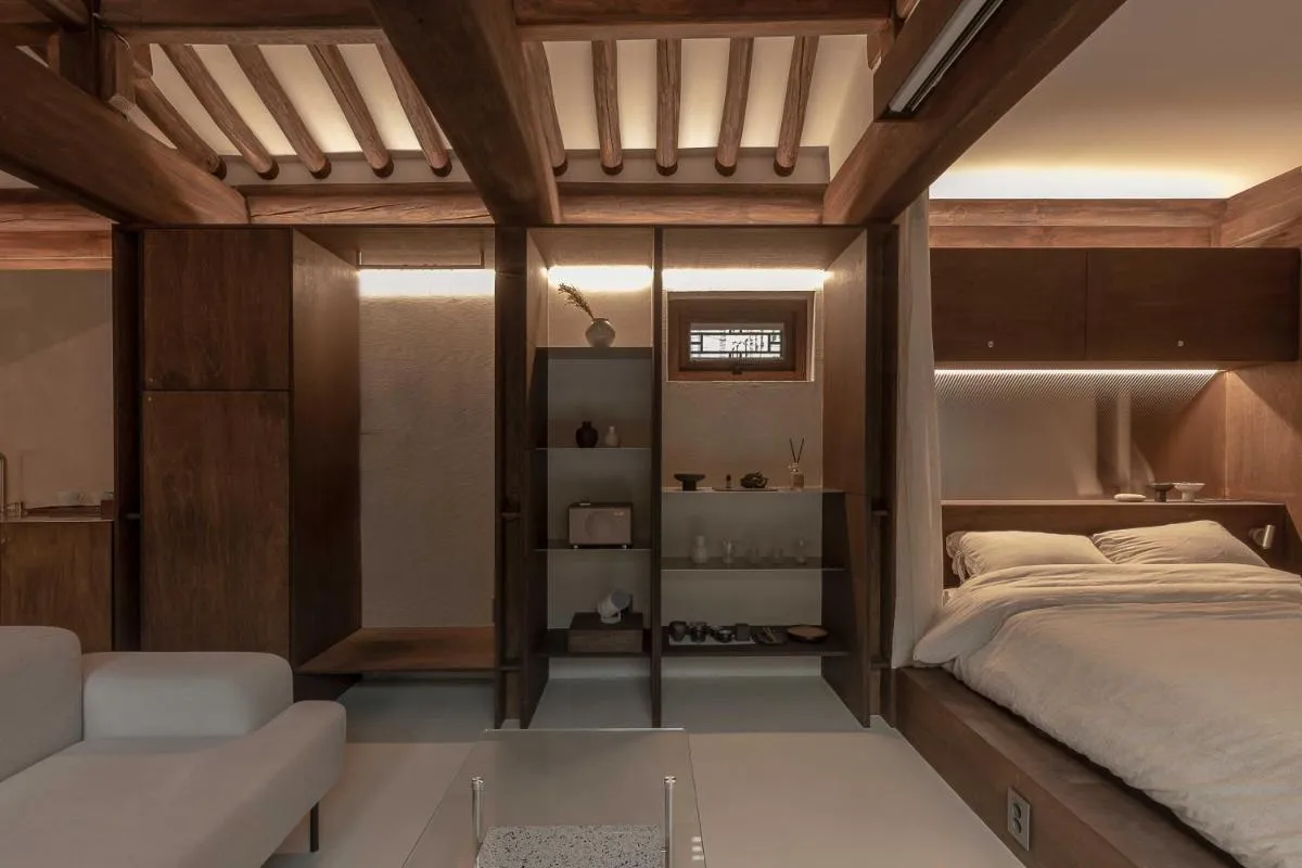 Image 4 of Luxury hanok with private bathtub – SN12