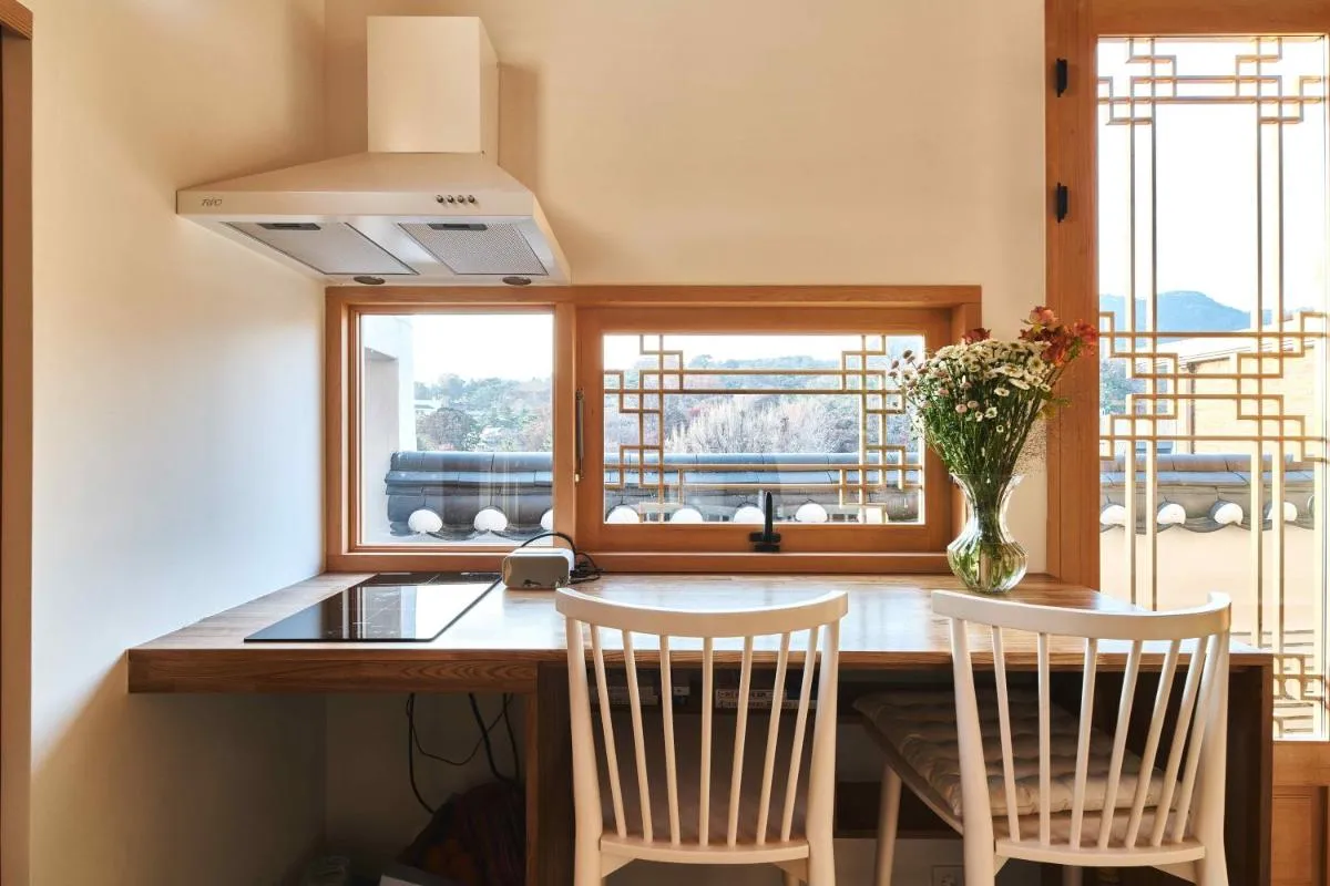 Image 6 of Luxury hanok with private bathtub – SN13