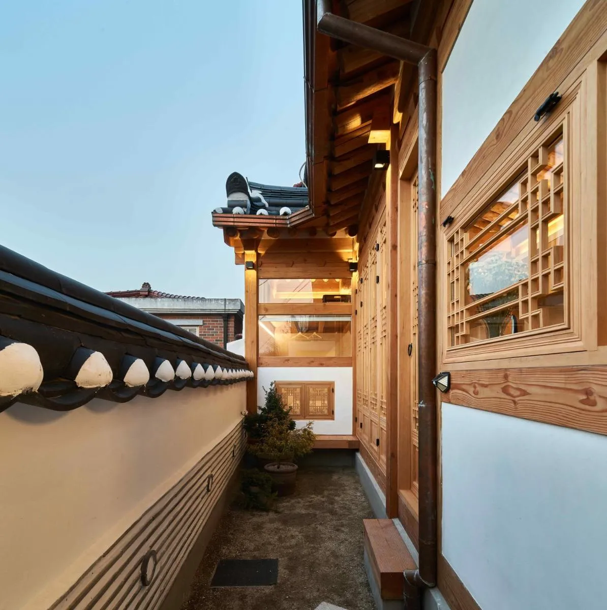 Image 4 of Luxury hanok with private bathtub – SN13