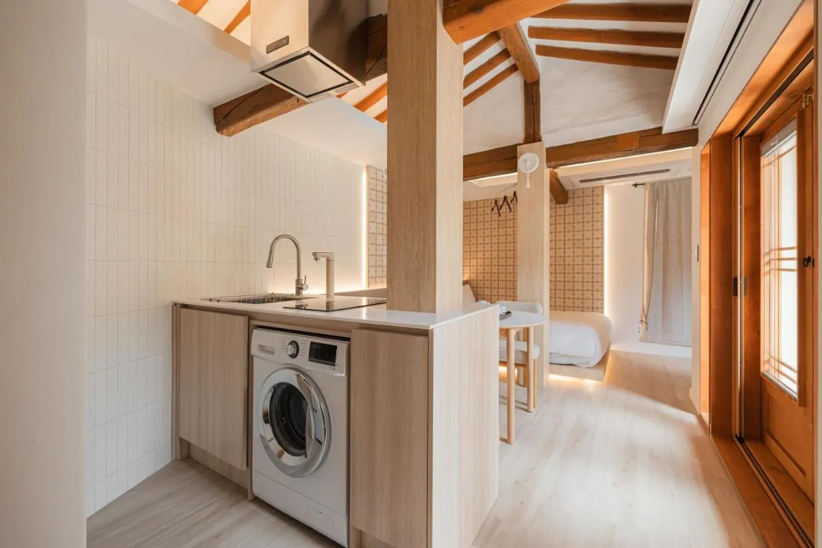 Image 4 of Luxury hanok with private bathtub – SN19