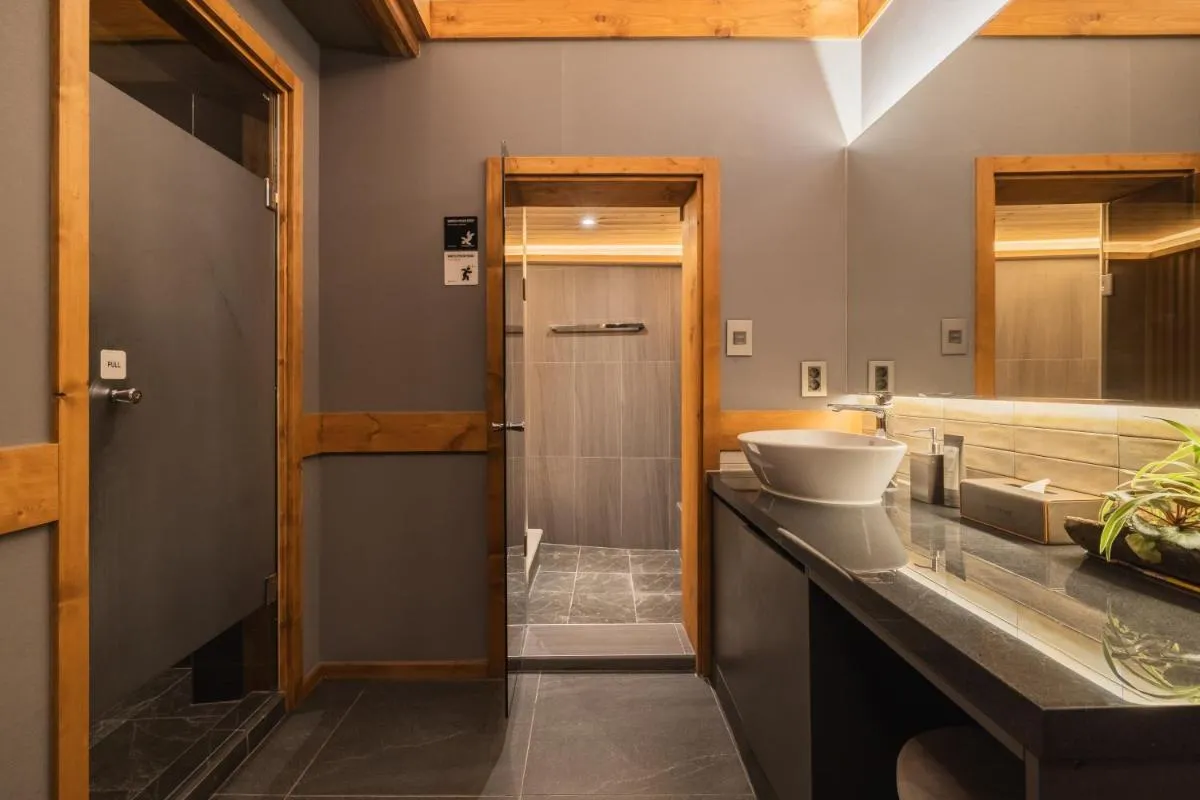 Image 5 of Luxury hanok with private bathtub – SW04