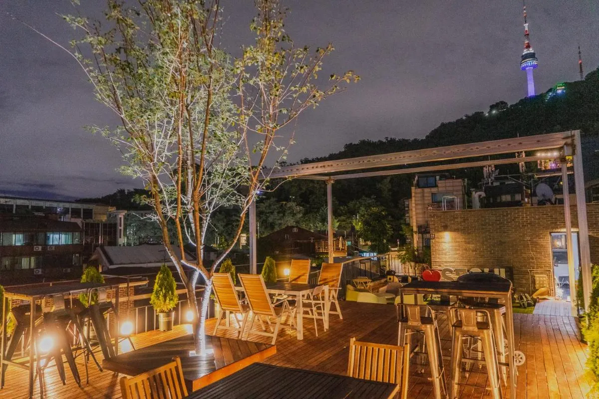 Image 6 of Myeongdong Artmonstay