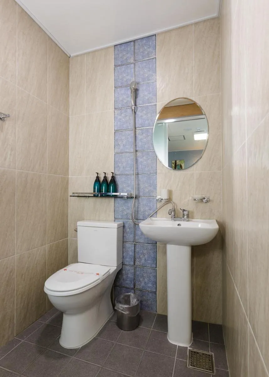 Image 5 of Myeongdong Sunshine Guesthouse