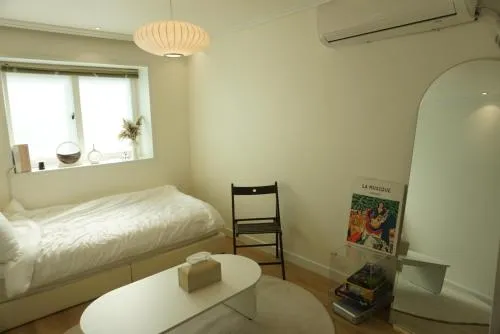 Image 2 of NEW OPEN-Oublier,SEOUL STN 5min by walk,Cozy Home