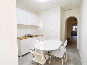 Image 5 of Near Hongik University Station Suite Room