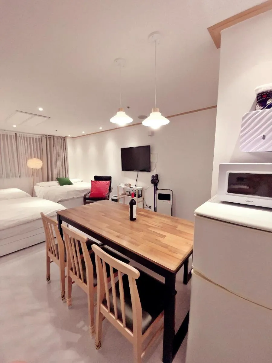 Image 4 of NewOpen Hongdae House